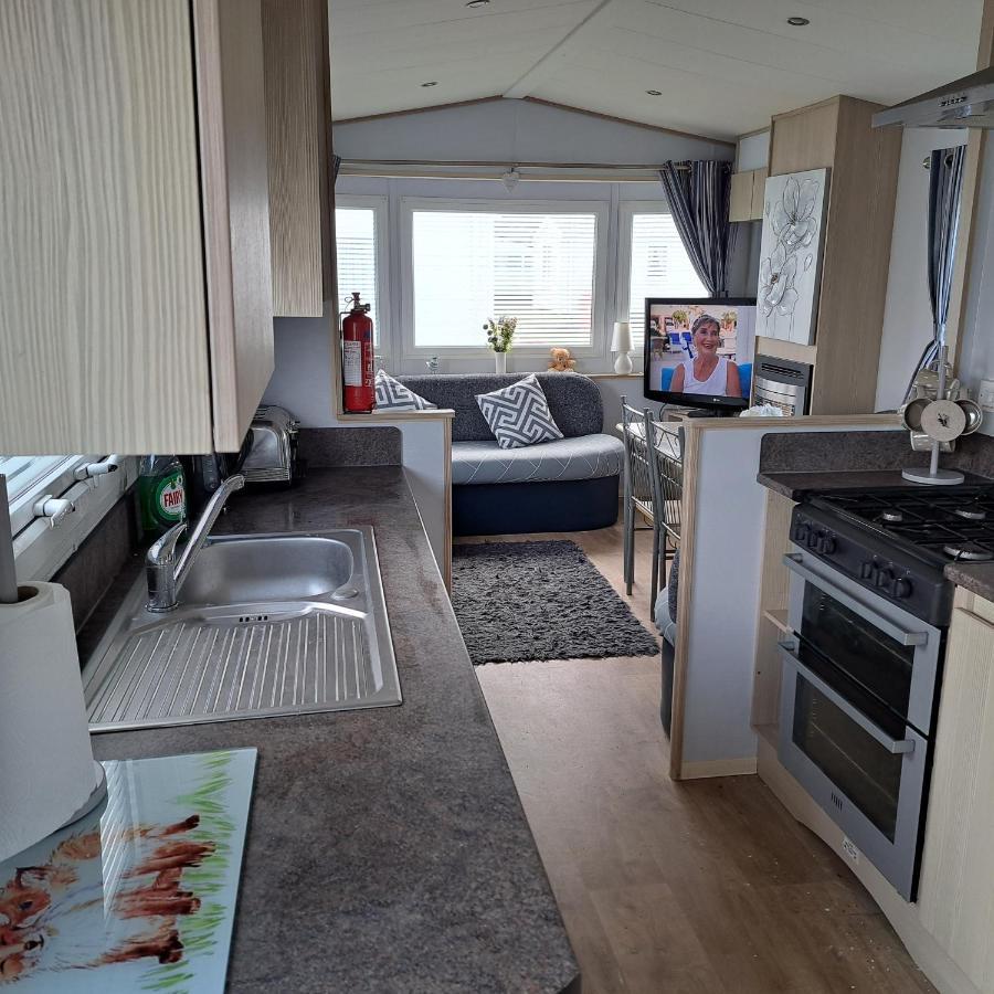 Cj & Daisies Holiday Home Prestatyn Exterior foto